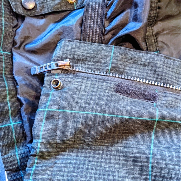 Women's EMPYRE TECHNICAL 10,000 MM WATERPROOF Jacket - Picture 8 of 12